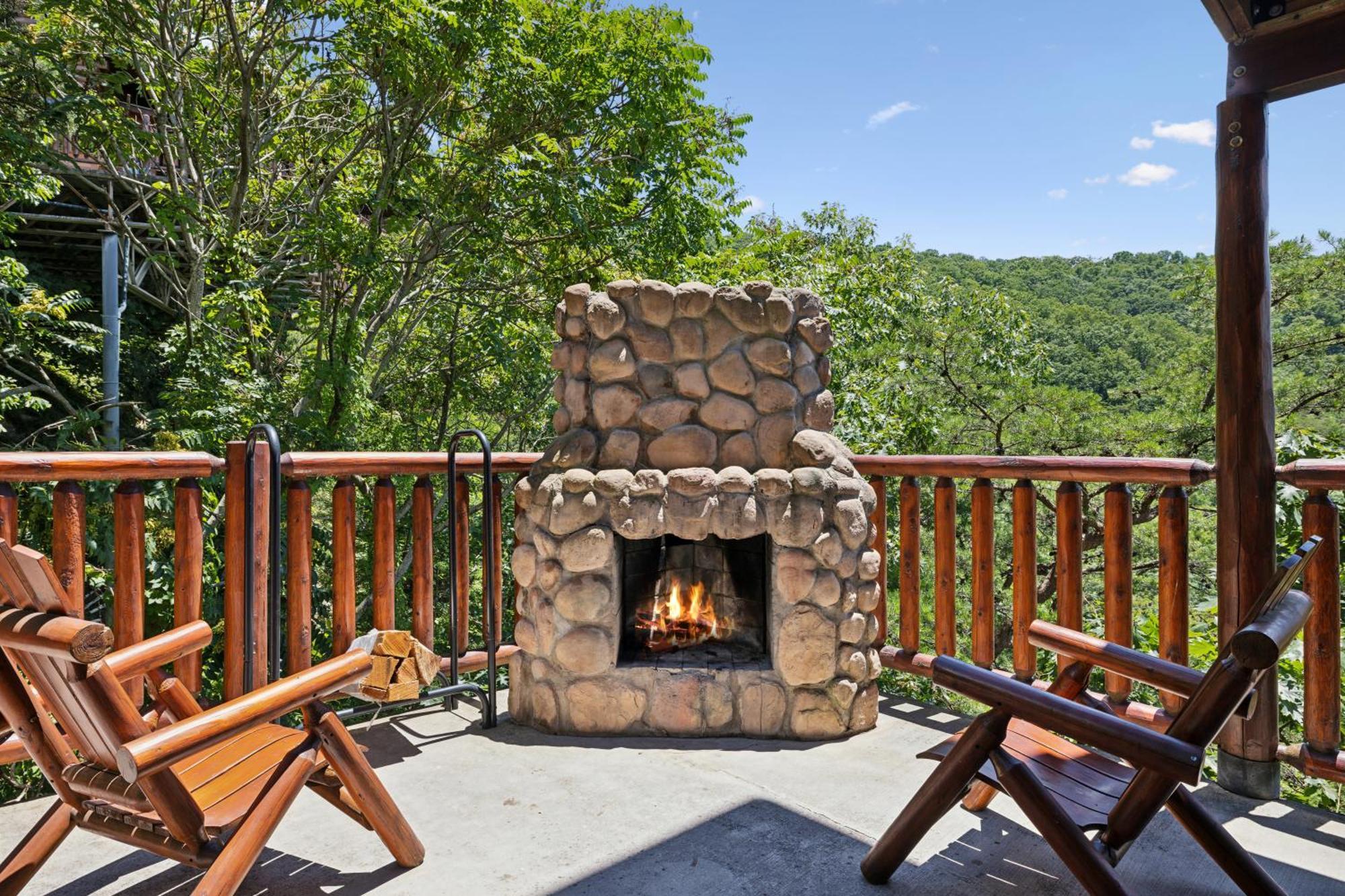Amazing Views, Pool, Hot Tub, Game Room Sevierville Ngoại thất bức ảnh